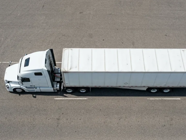 Commercial Truck and Trailer Insurance: A Complete Guide
